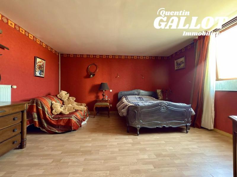 Divers - 324 m² - 10 pièces