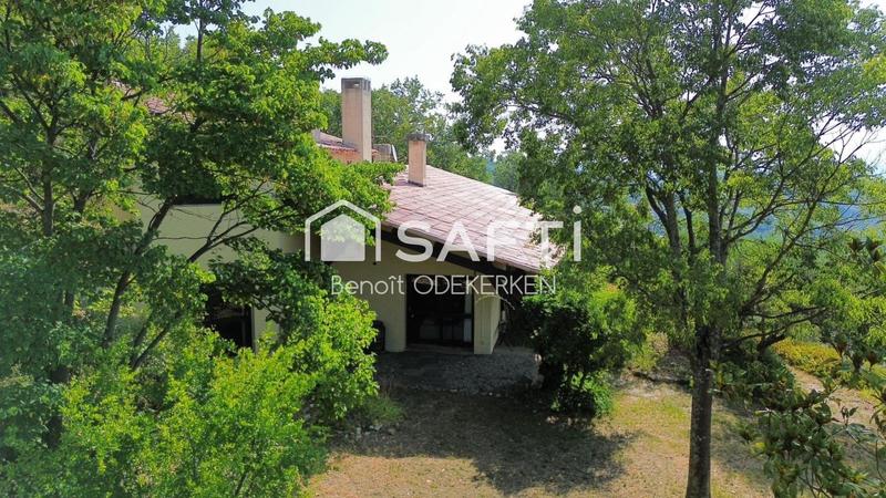 Maison - 191 m² - 8 pièces