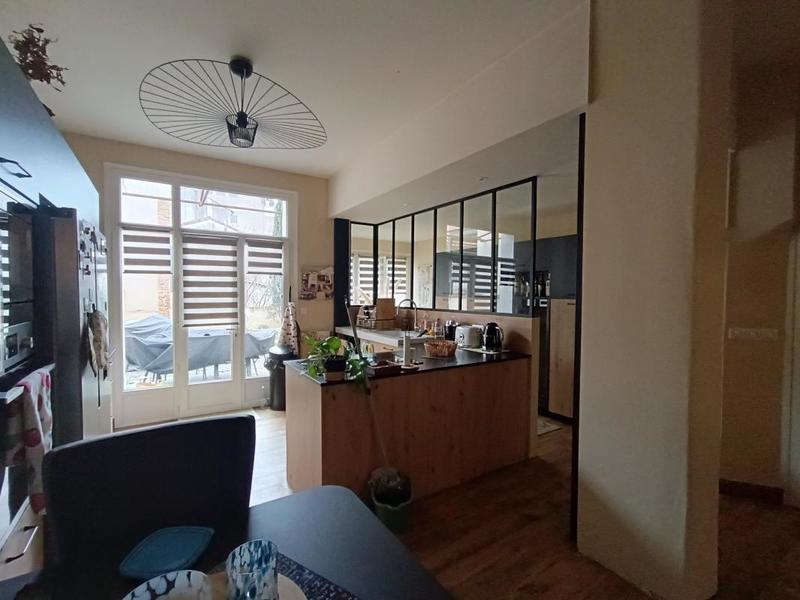 Maison de ville - 250 m² - 6 pièces