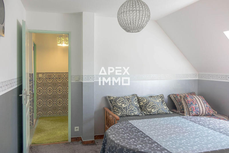 Maison - 135 m² - 6 pièces