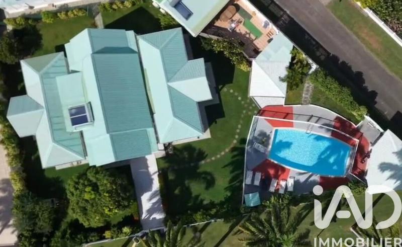 Maison - 195 m² - 6 pièces