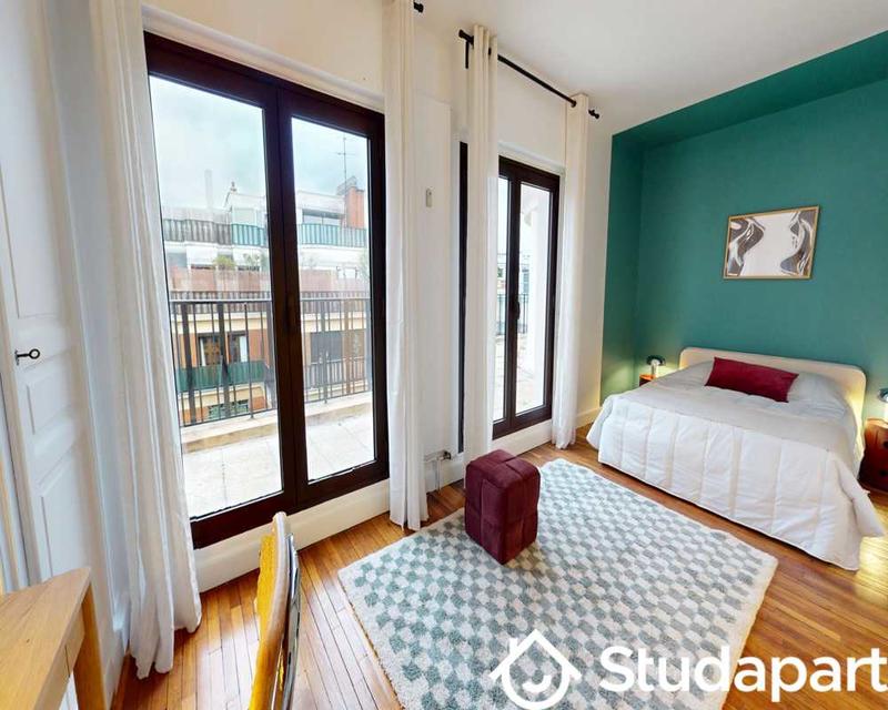 Chambre - 80 m² - 1 pièce