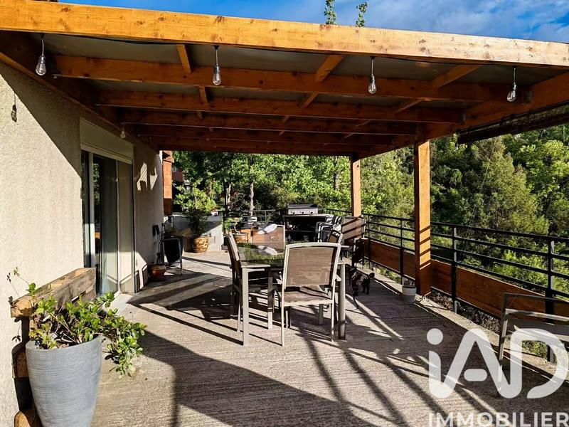 Maison - 88 m² - 3 pièces