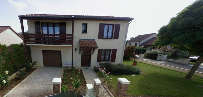 Maison - 99 m² - 5 pièces