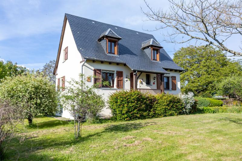 Maison - 107 m² - 5 pièces