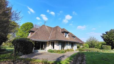 Maison - 300 m² - 10 pièces