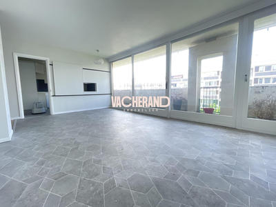 Appartement - 94 m² - 5 pièces