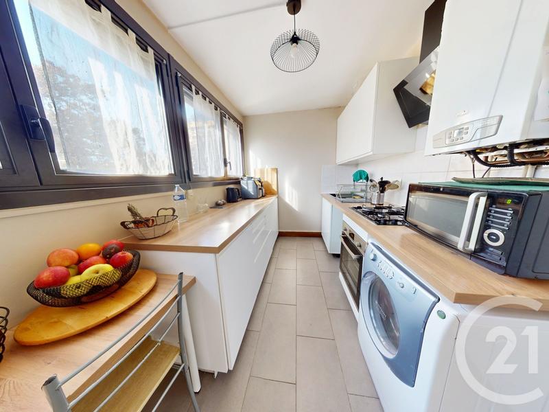 Appartement - 76 m² - 4 pièces