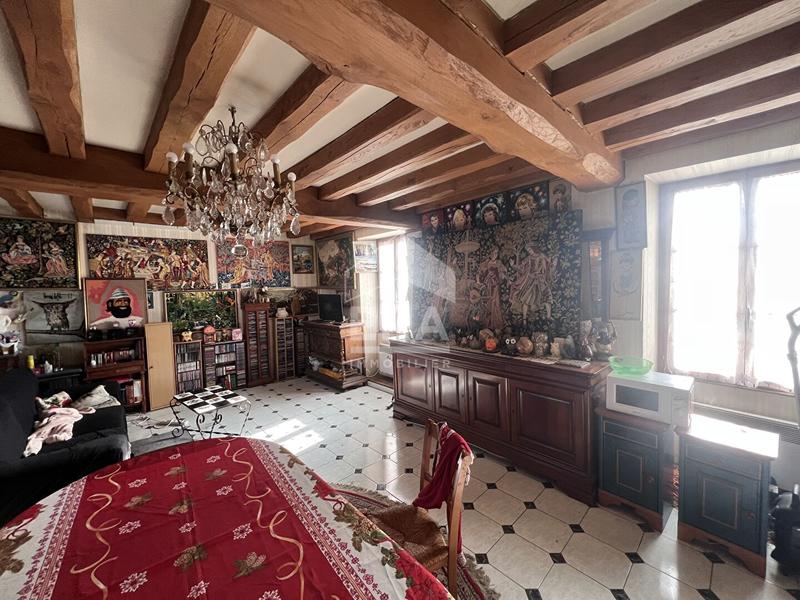 Maison de village - 340 m² - 8 pièces