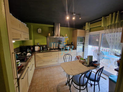 Maison - 144 m² - 6 pièces