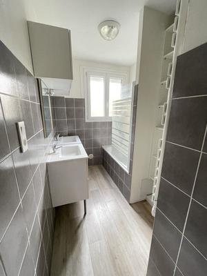 Villa - 217 m² - 10 pièces