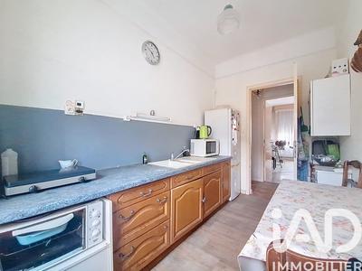 Appartement - 133 m² - 6 pièces