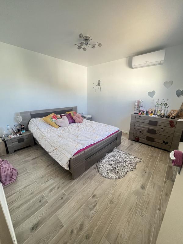 Maison traditionnelle - 88 m² - 4 pièces