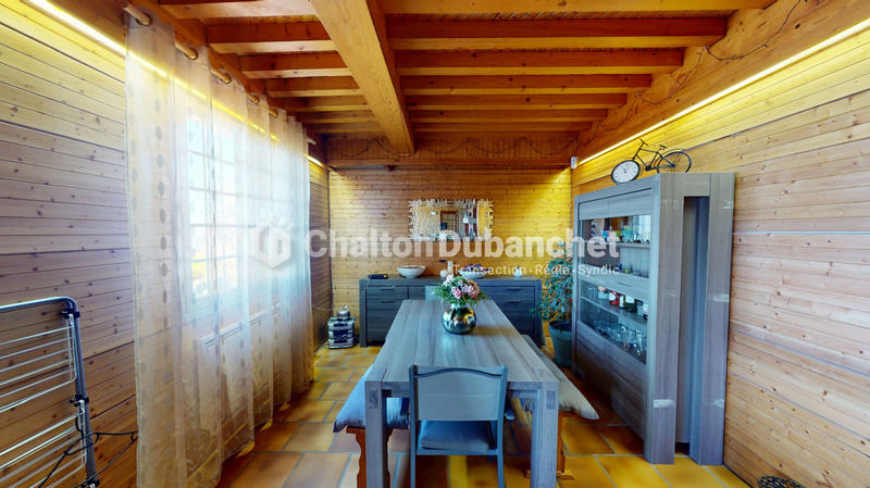 Maison - 266 m² - 10 pièces