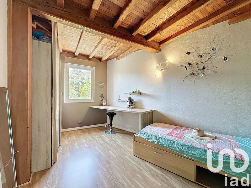 Maison - 234 m² - 8 pièces