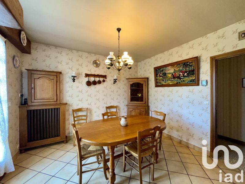 Maison - 230 m² - 8 pièces