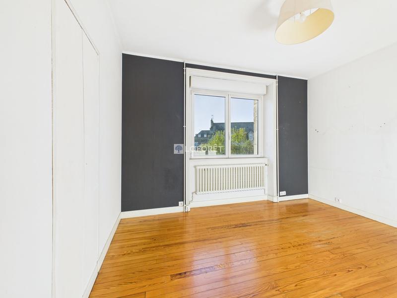 Maison - 152 m² - 7 pièces