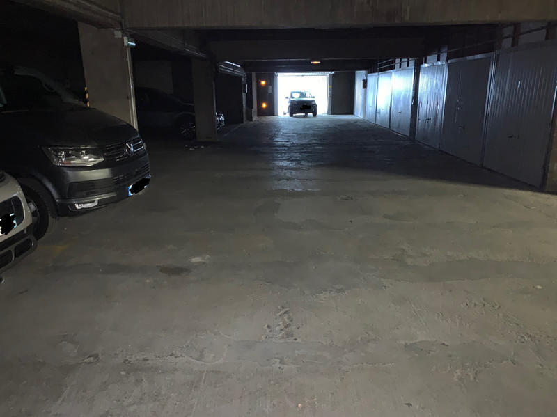 Parking / Garage - 12 m²