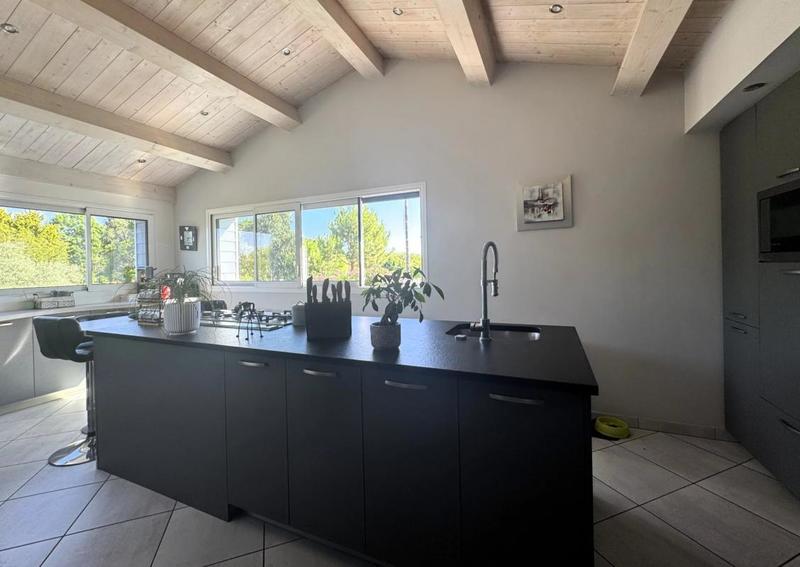 Immeuble - 375 m² - 14 pièces