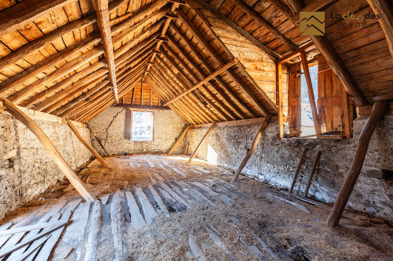 Maison ancienne - 170 m² - 2 pièces