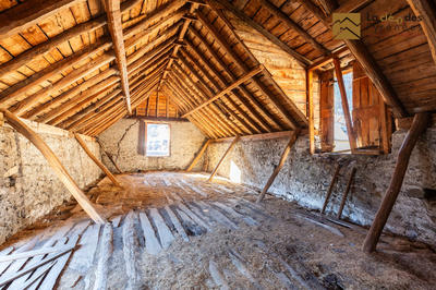 Maison ancienne - 170 m² - 2 pièces