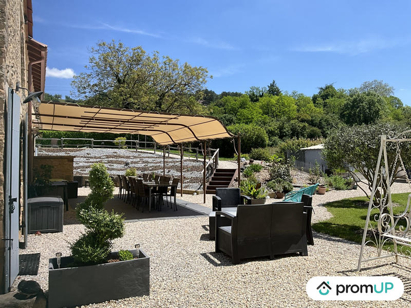 Maison ancienne - 222 m² - 8 pièces