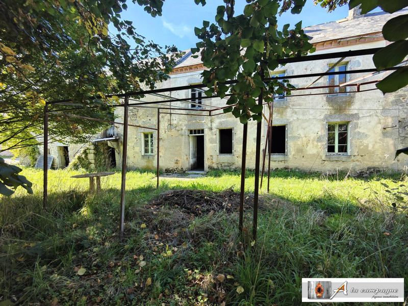 Maison ancienne - 101 m² - 8 pièces