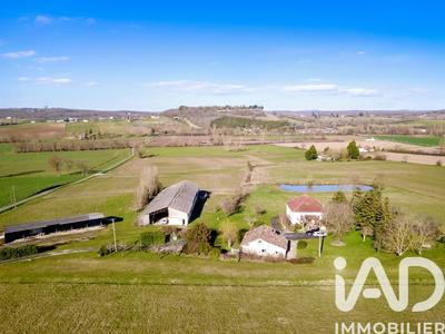 Ferme - 210 m² - 6 pièces