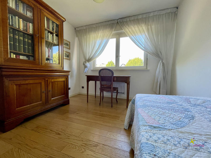 Appartement - 96 m² - 4 pièces