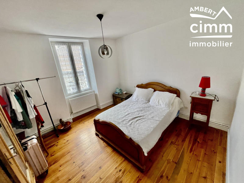 Maison - 209 m² - 8 pièces