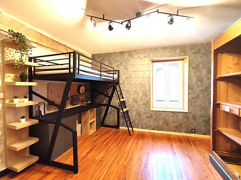 Maison - 275 m² - 8 pièces