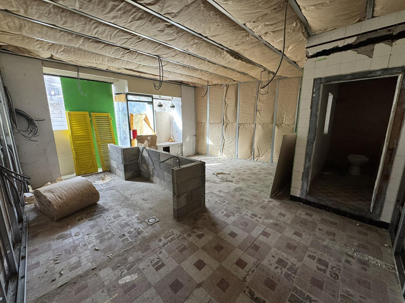 Maison - 312 m² - 11 pièces