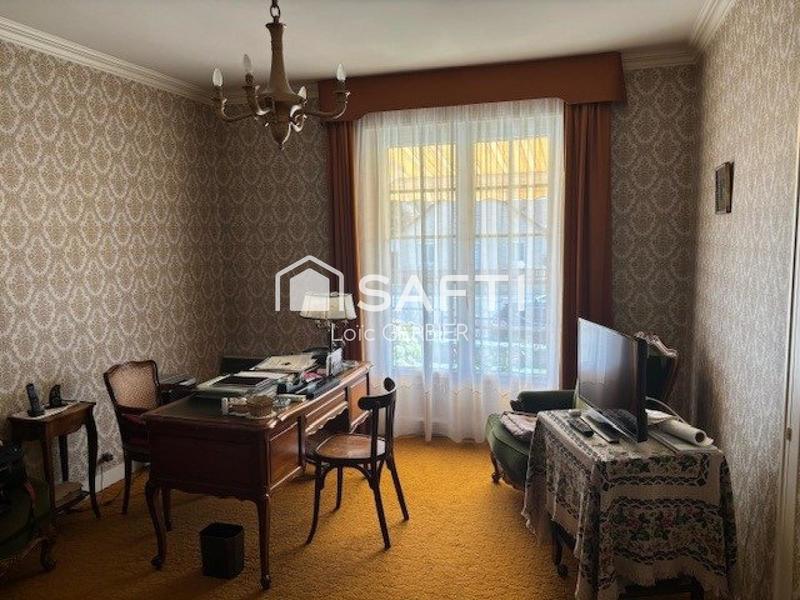 Maison - 360 m² - 10 pièces