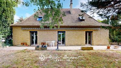 Maison - 153 m² - 8 pièces