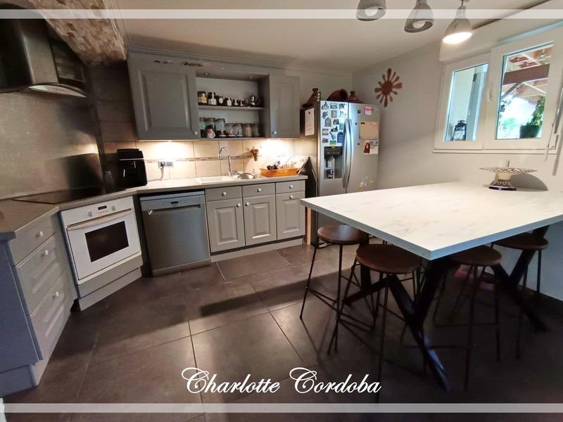 Maison - 140 m² - 5 pièces