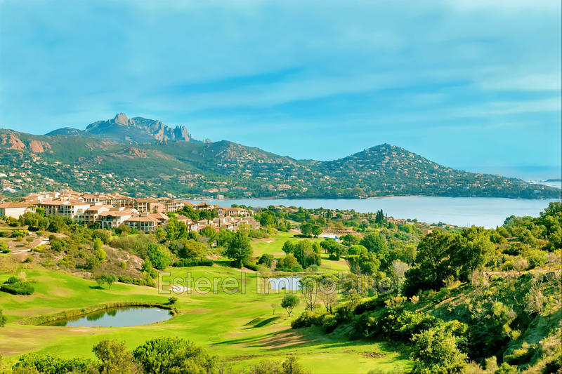 Fonds de commerce - Magasins - 95 m²