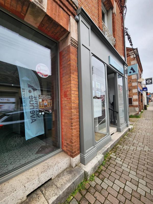 Local commercial - 57 m² - 4 pièces