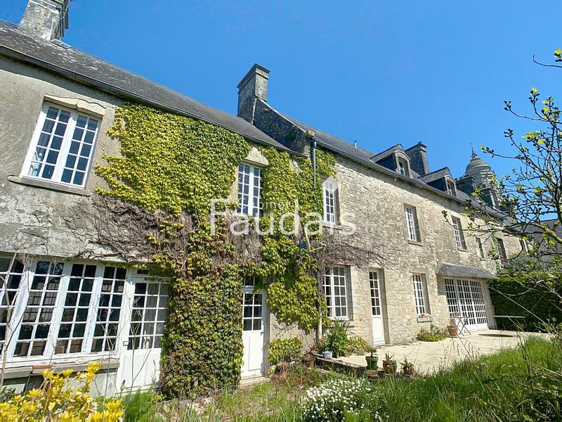 Maison de village - 230 m² - 8 pièces