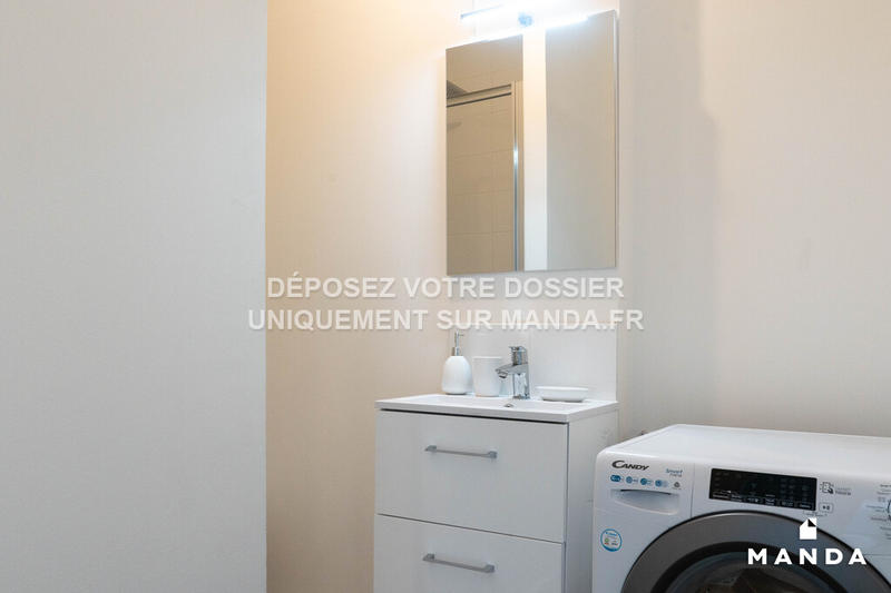 Chambre - 11 m² - 6 pièces