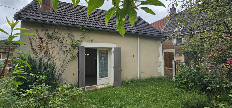 Maison - 62 m² - 6 pièces