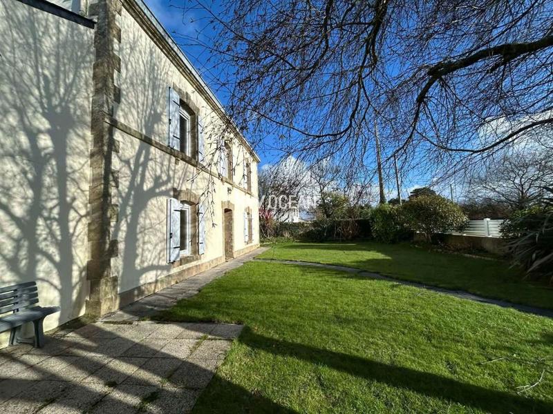 Maison - 183 m² - 7 pièces