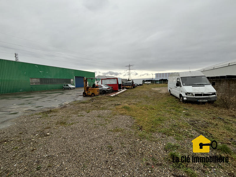 Local commercial - 1 255 m²