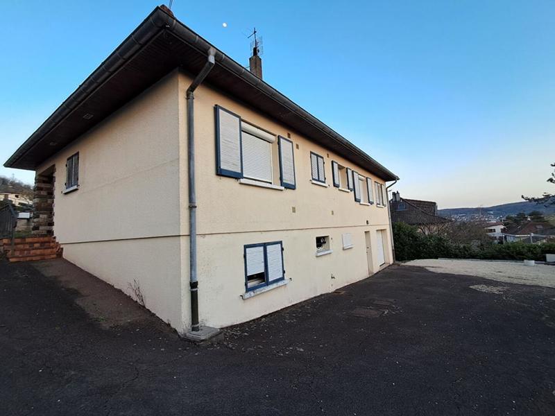 Maison - 132 m² - 8 pièces