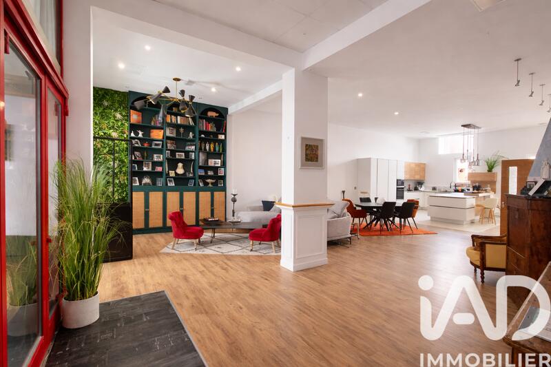 Appartement - 218 m² - 5 pièces