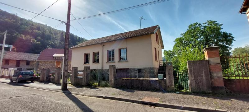 Maison - 140 m² - 8 pièces