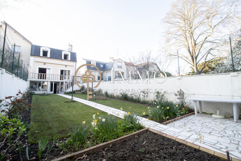 Maison - 190 m² - 7 pièces