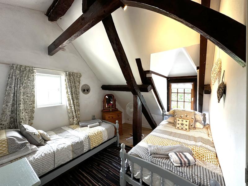 Maison traditionnelle - 195 m² - 6 pièces