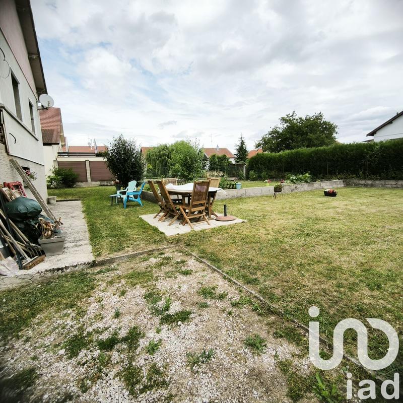 Maison - 95 m² - 5 pièces