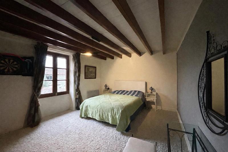 Maison - 161 m² - 5 pièces