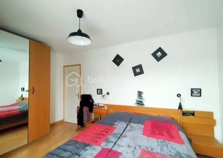 Maison - 137 m² - 6 pièces